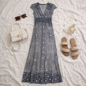 Forever 21 Navy and White Patterned Maxi Dress